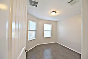 17708 Bridgefarmer Blvd, Pflugerville, TX 78660 - Photo 11