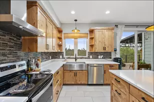 177 Kipahulu Dr, Bastrop, TX 78602 - Photo 11