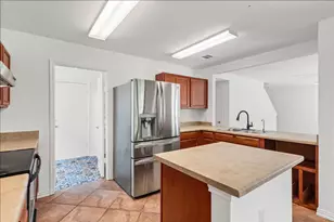 4600 Cottonwood St, Austin, TX 78744 - Photo 9