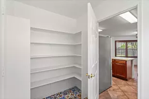 4600 Cottonwood St, Austin, TX 78744 - Photo 11