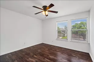 4600 Cottonwood St, Austin, TX 78744 - Photo 21