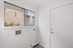 4600 Cottonwood St, Austin, TX 78744 - Photo 13
