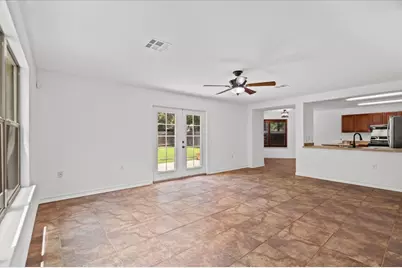 4600 Cottonwood Street, Austin, TX 78744 - Photo 5
