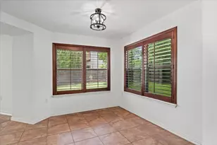 4600 Cottonwood St, Austin, TX 78744 - Photo 7