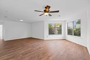 4600 Cottonwood St, Austin, TX 78744 - Photo 15