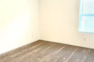 101 Blue Blaze Trl, Georgetown, TX 78628 - Photo 17