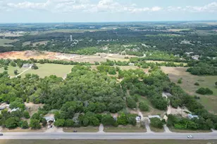 660 Hwy 290 Hwy E, Elgin, TX 78621 - Photo 1
