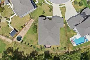 501 Great Lawn Cove, Liberty Hill, TX 78642 - Photo 37