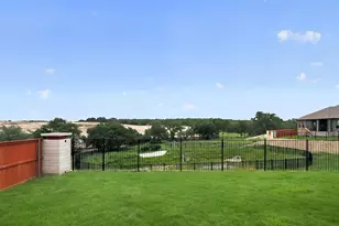 301 McMillian Dr, Liberty Hill, TX 78642 - Photo 3
