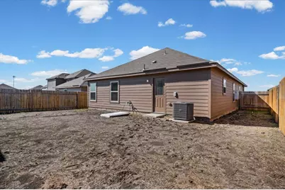 19012 Speculator Lane, Elgin, TX 78621 - Photo 15