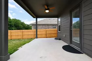 940 Paddock Ln, Georgetown, TX 78626 - Photo 7