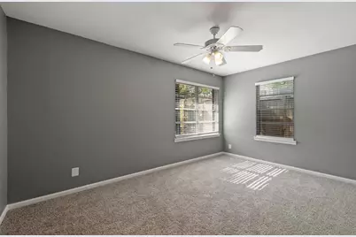 2411 S 6th Street, Austin, TX 78704 - Photo 17