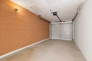 2411 S 6th St, Austin, TX 78704 - Photo 25