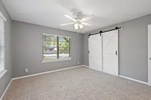 2411 S 6th St, Austin, TX 78704 - Photo 23