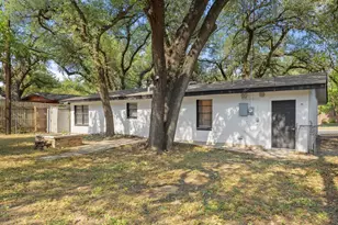 2411 S 6th St, Austin, TX 78704 - Photo 29