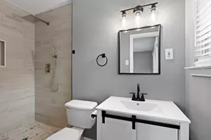 2411 S 6th St, Austin, TX 78704 - Photo 21