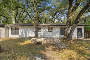 2411 S 6th St, Austin, TX 78704 - Photo 31