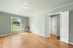 107 W Holland St, San Marcos, TX 78666 - Photo 5