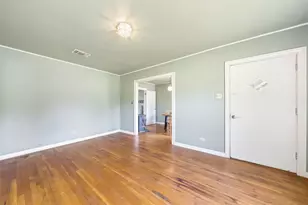 107 W Holland St, San Marcos, TX 78666 - Photo 7