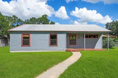 107 W Holland Street, San Marcos, TX 78666 - Photo 1