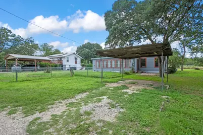 107 W Holland Street, San Marcos, TX 78666 - Photo 17