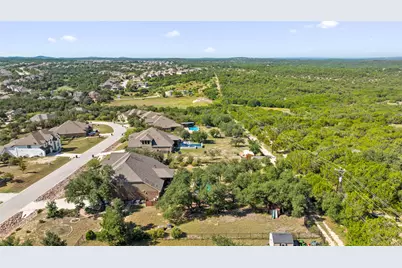 4512 Diamante Drive, Spicewood, TX 78669 - Photo 19