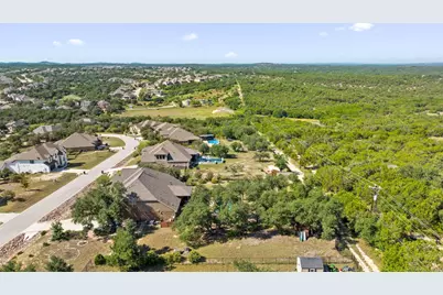 4512 Diamante Drive, Spicewood, TX 78669 - Photo 19