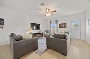 1233 Whippletree Trl, Georgetown, TX 78626 - Photo 5