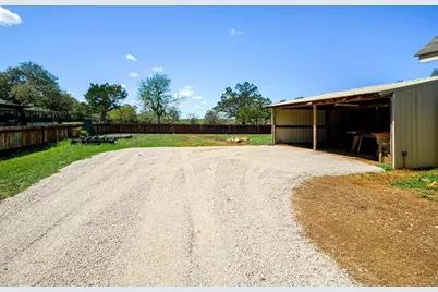 103 N Avenue Q Avenue, Johnson City, TX 78636 - Photo 15