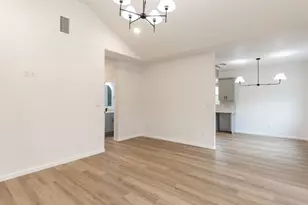 508 Brown St, Lockhart, TX 78644 - Photo 5