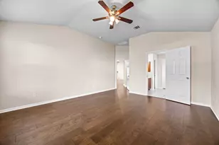135 Justin Leonard Dr, Round Rock, TX 78664 - Photo 17