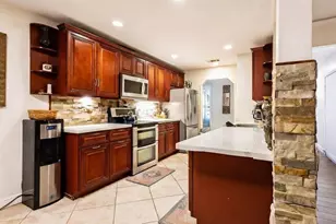603 Parkview Dr, Round Rock, TX 78681 - Photo 17