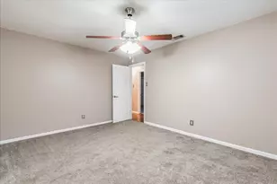 7204 Towering Oaks Dr, Austin, TX 78745 - Photo 13