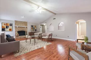 7204 Towering Oaks Dr, Austin, TX 78745 - Photo 3