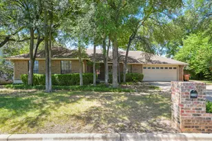 2116 Wychwood Dr, Austin, TX 78746 - Photo 23