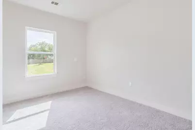 411 S Avenue B, Elgin, TX 78621 - Photo 15