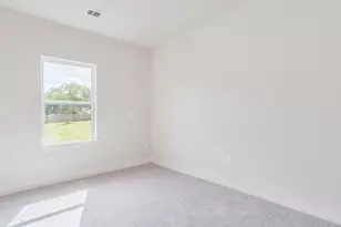 411 S Ave B, Elgin, TX 78621 - Photo 15