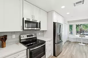11002 Sierra Verde Trail, Austin, TX 78759 - Photo 13