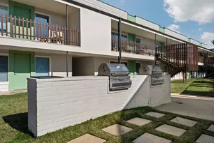 2200 Dickson Dr, Austin, TX 78704 - Photo 21