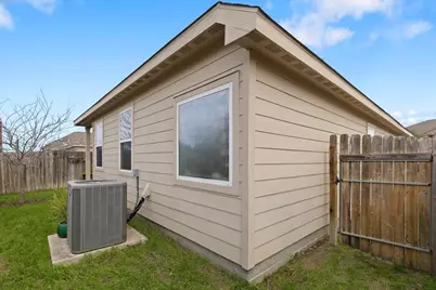 1672 Treeta Trail, Kyle, TX 78640 - Photo 29