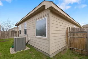 1672 Treeta Trail, Kyle, TX 78640 - Photo 29