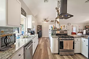 1105 County Rd 422, Bartlett, TX 76511 - Photo 7