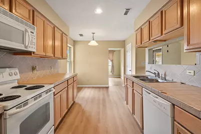 208 Settlers Ridge, Bertram, TX 78605 - Photo 9