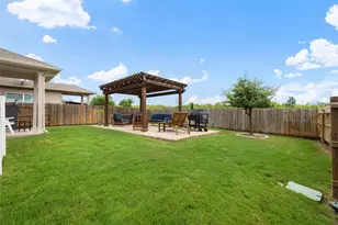 13901 Macquarie Dr, Pflugerville, TX 78660 - Photo 27