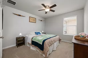 13901 Macquarie Dr, Pflugerville, TX 78660 - Photo 15