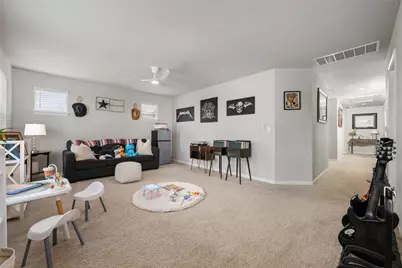13901 Macquarie Drive, Pflugerville, TX 78660 - Photo 17