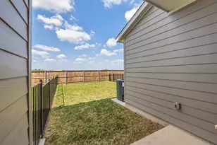 2576 Jack Nora Wy, Round Rock, TX 78665 - Photo 35