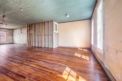 203 Main Street, Smithville, TX 78957 - Photo 29