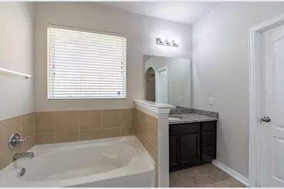 8258 Arezzo Drive, Round Rock, TX 78665 - Photo 19