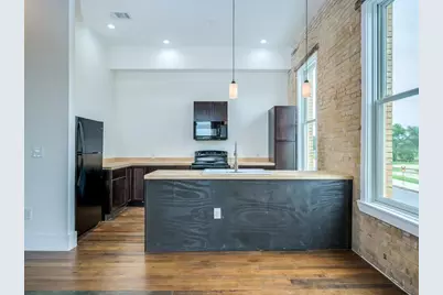 110 S Main Street #206, Elgin, TX 78621 - Photo 11